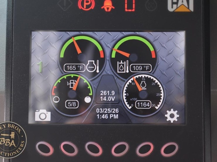 2023-caterpillar-242d3-image-43