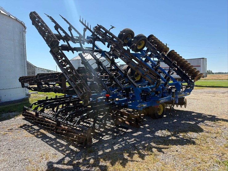 2024-landoll-877-image-7