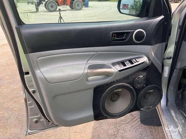 toyota-tacoma-image-11