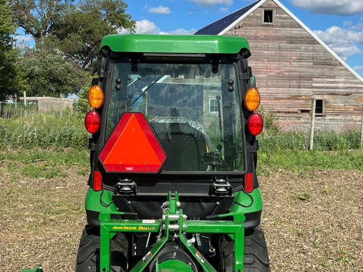 2025-john-deere-2025r-image-59