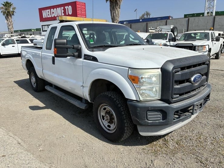 2011-ford-f250-image-2
