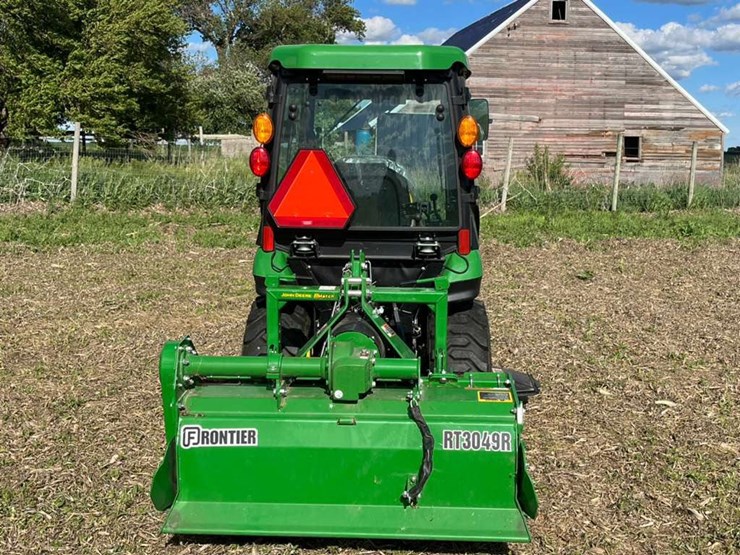 2025-john-deere-2025r-image-9
