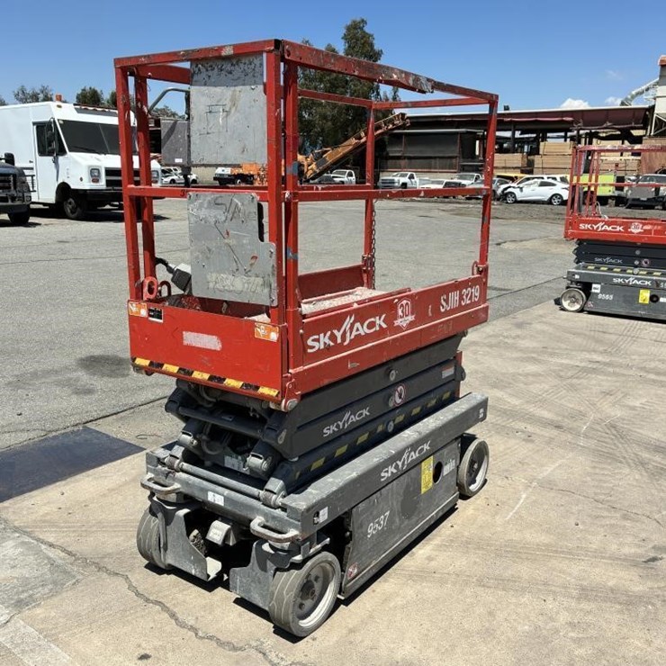 2004 SKYJACK SJIII3219