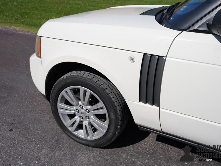 2010-land-rover-range-rover-hse-image-13