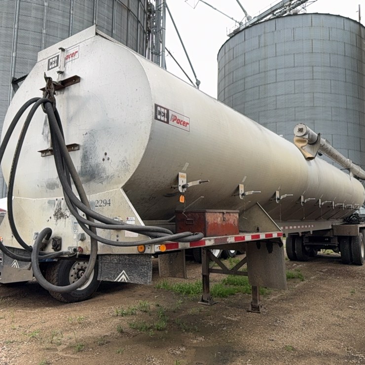 2001 CEI Pacer Bulk Body Trailer