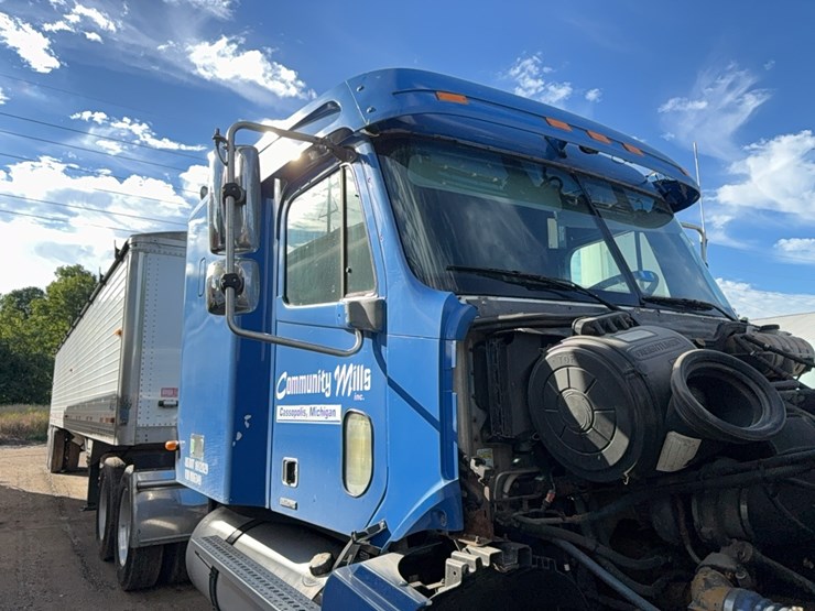 2004-caterpillar-c15-image-17