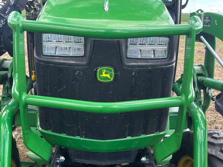 2025-john-deere-2025r-image-64