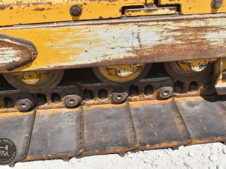 2022-deere-650k-lgp-image-31