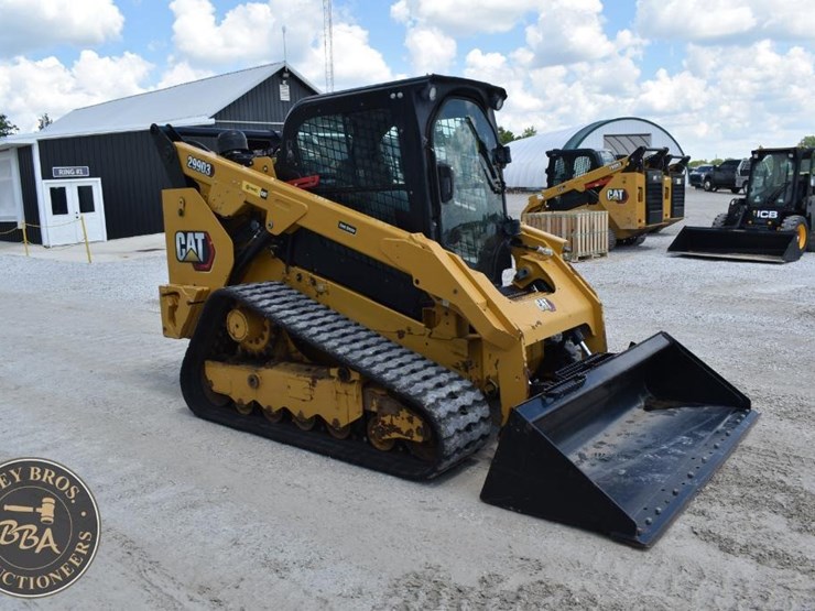 2022-caterpillar-299d3-image-19