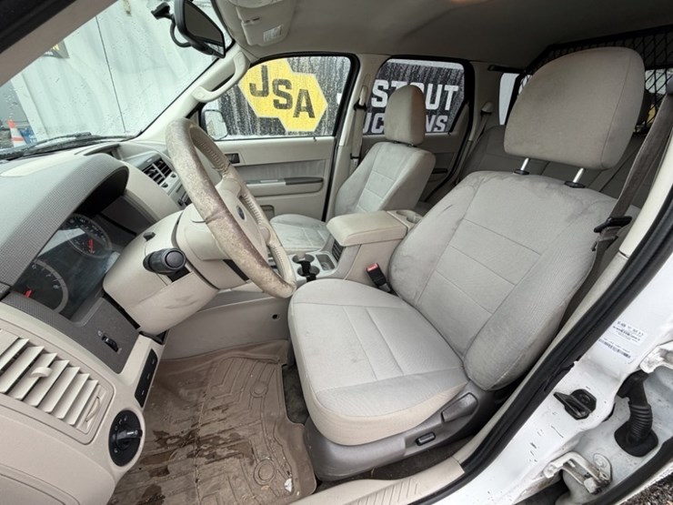 2012-ford-escape-image-21