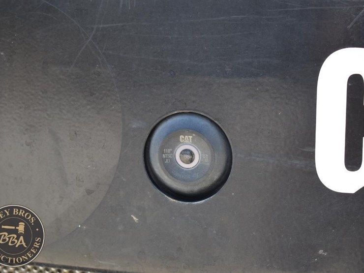 2019-caterpillar-299d2-image-36