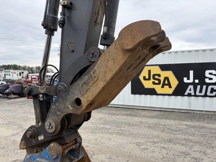 deere-130g-image-16