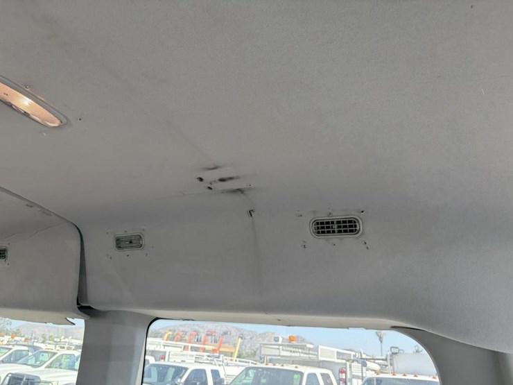 2017-ford-transit-image-19