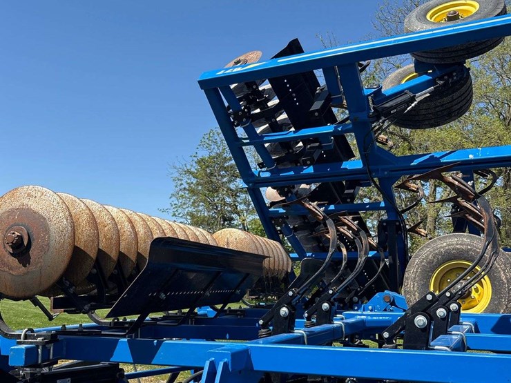 2024-landoll-877-image-13