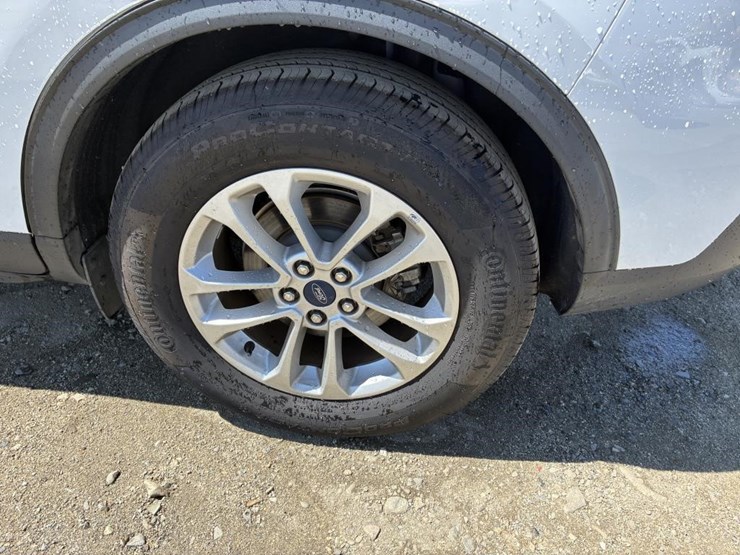 2021-ford-escape-image-5