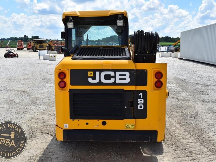 2014-jcb-190-image-4