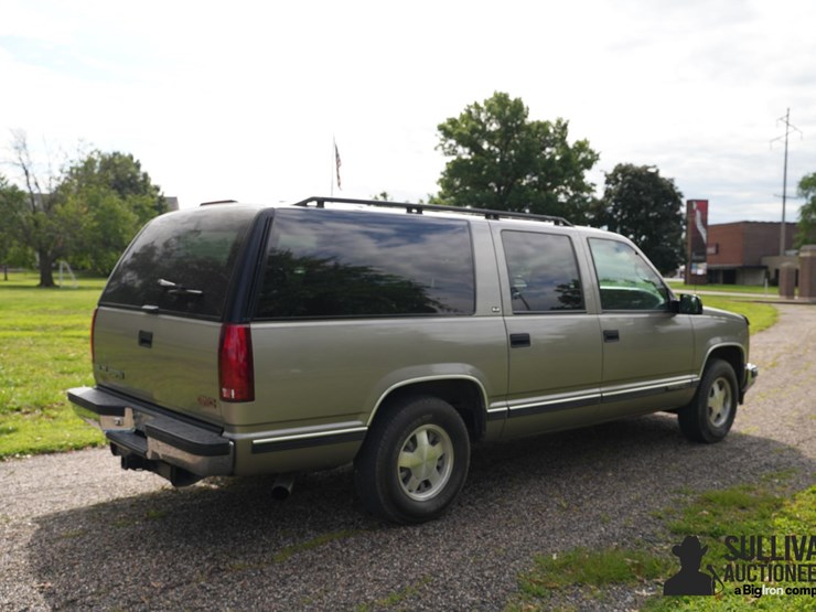 1999-gmc-suburban-image-5