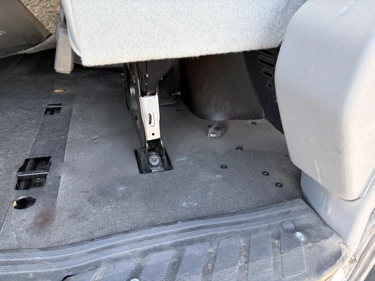 2017-ford-transit-image-22