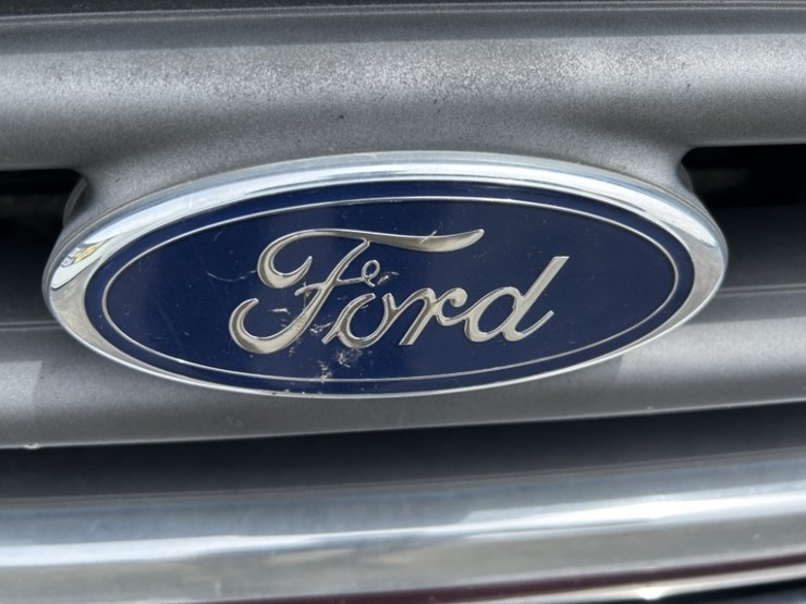 2005-ford-e350-xlt-sd-image-14
