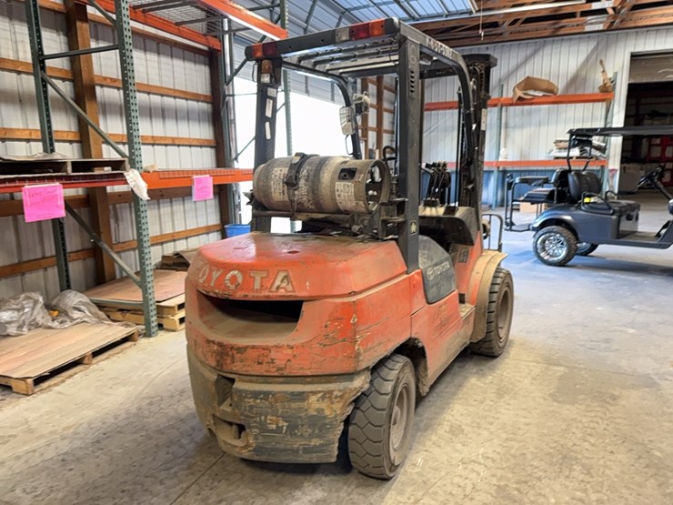 toyota-7fgu42-forklift-image-4