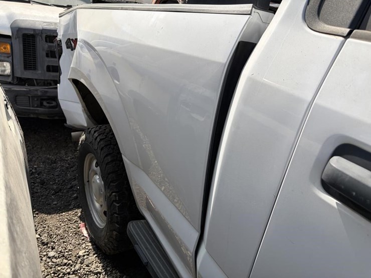 2018-ford-f150-image-10
