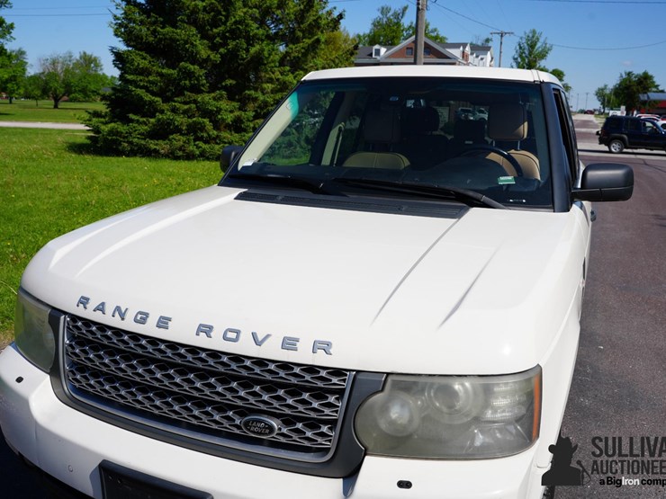 2010-land-rover-range-rover-hse-image-11