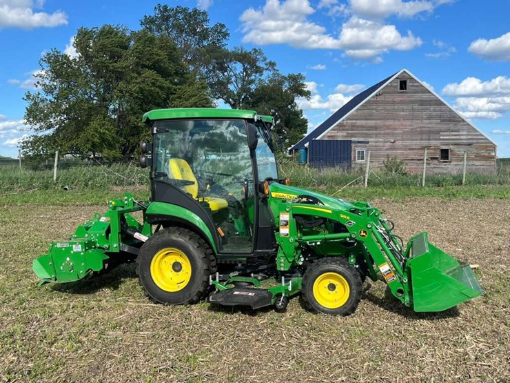 2025-john-deere-2025r-image-15