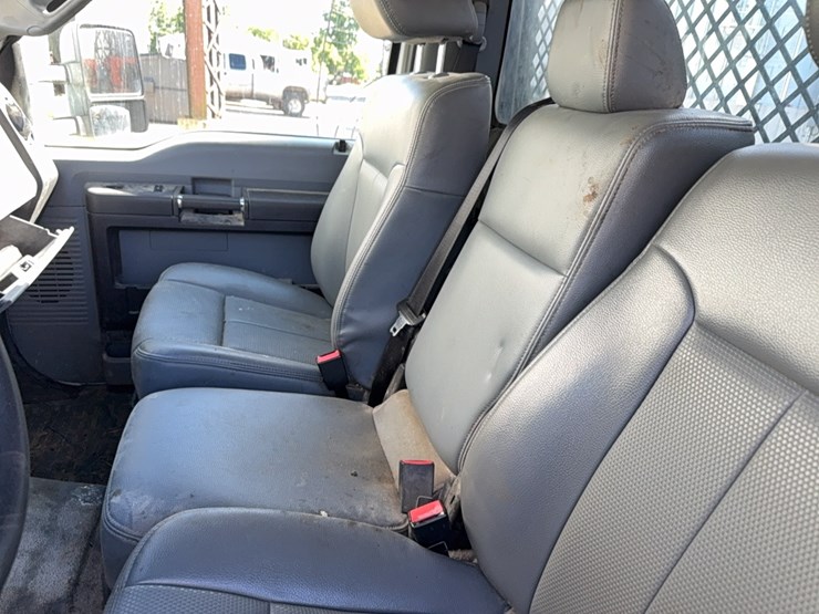 2016-ford-f350-image-30
