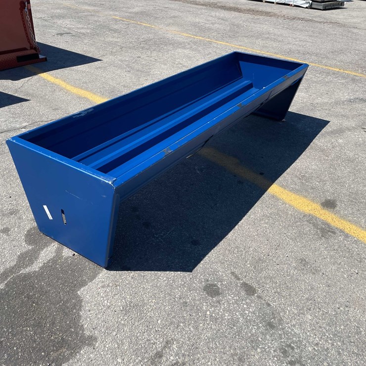#9427 • Cattle Feeder (O3)