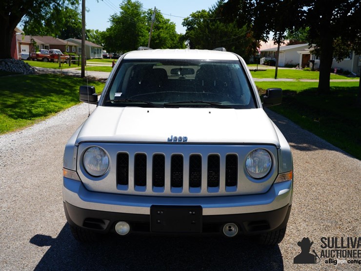 2014-jeep-patriot-image-2