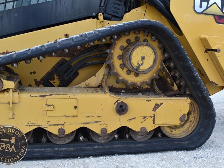 2022-caterpillar-299d3-image-29