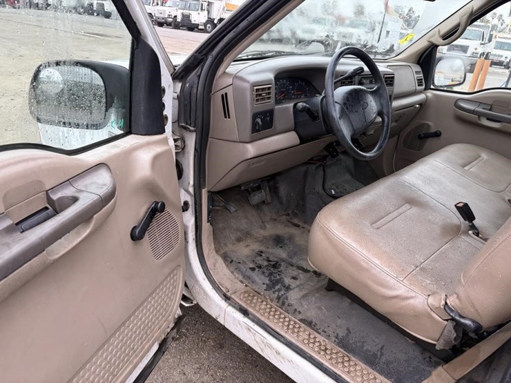 2001-ford-f250-image-11