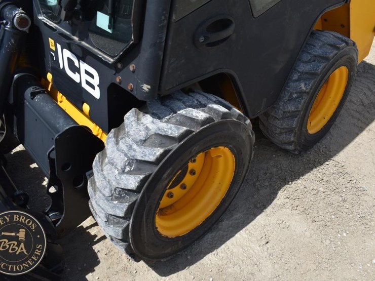 2014-jcb-190-image-22