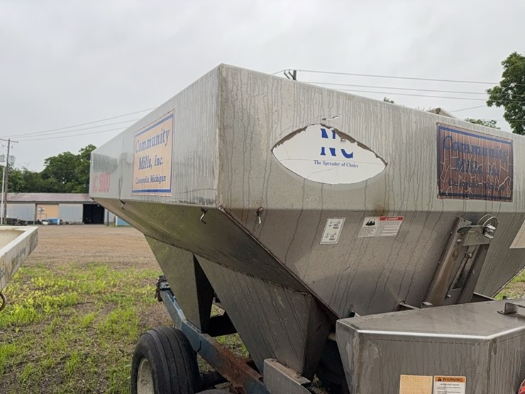 wilmar-pull-type-dry-fert.-spreader-image-10