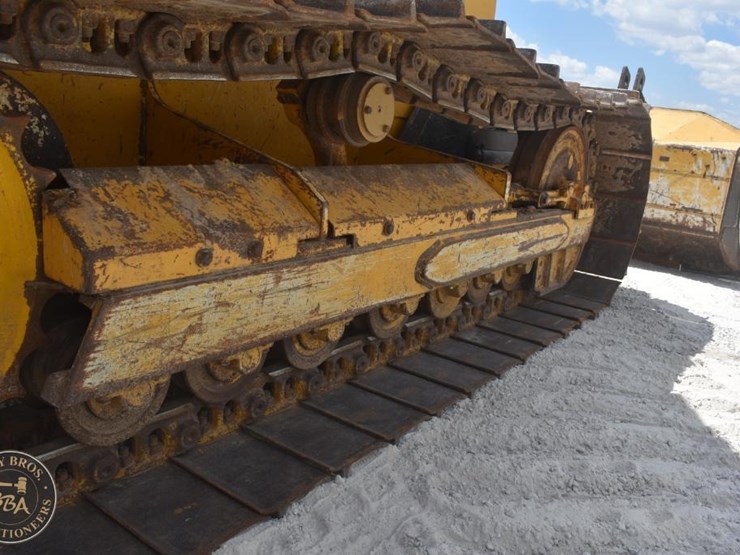 2022-deere-650k-lgp-image-44