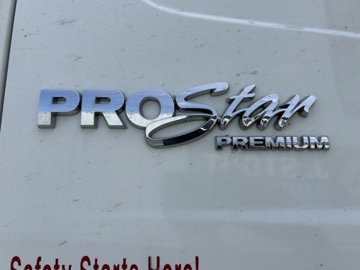2011-international-prostar-image-16
