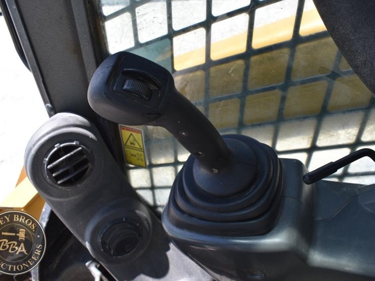 2019-caterpillar-299d2-image-58