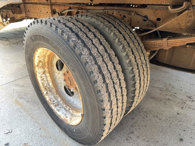2003-ford-f450-image-22