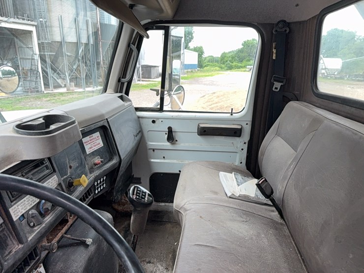 2000-case-ih-4700-image-30