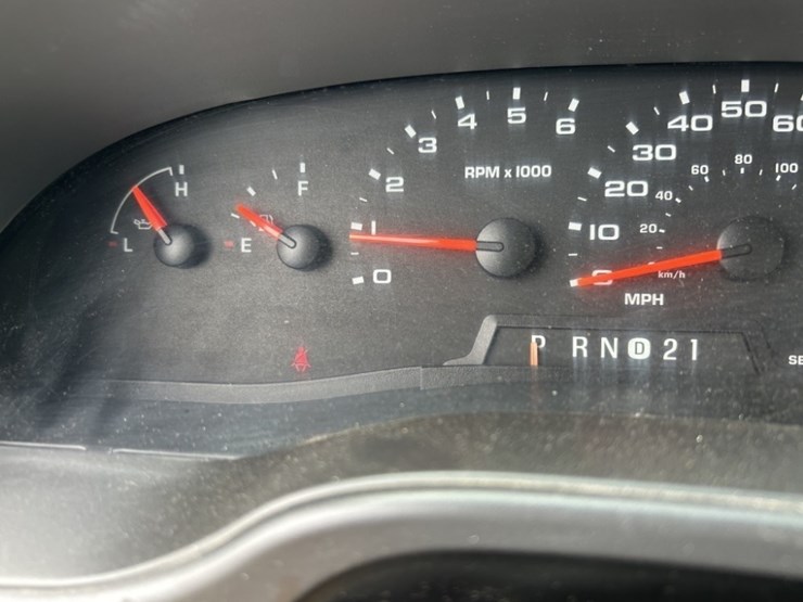 2005-ford-e350-xlt-sd-image-24
