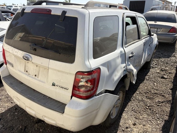 2009-ford-escape-hybrid-image-3