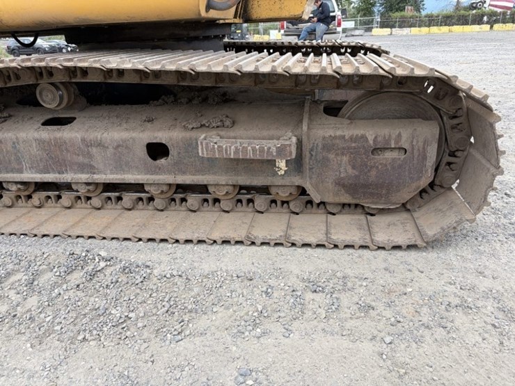 deere-130g-image-24