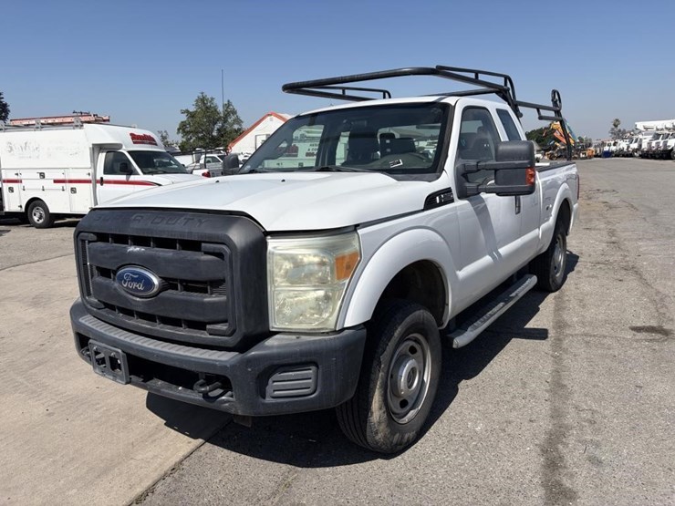 2011-ford-f250-image-1