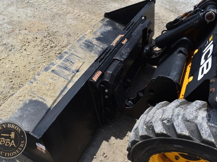 2014-jcb-190-image-20