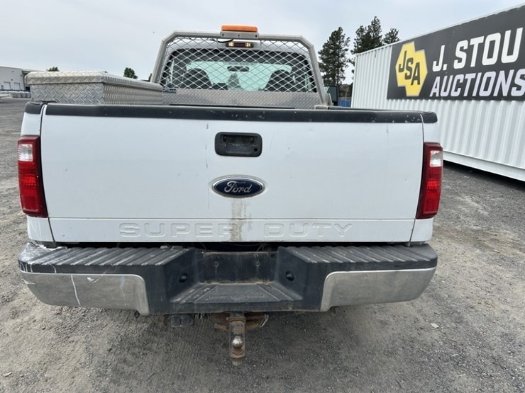 2010-ford-f250-xl-image-4