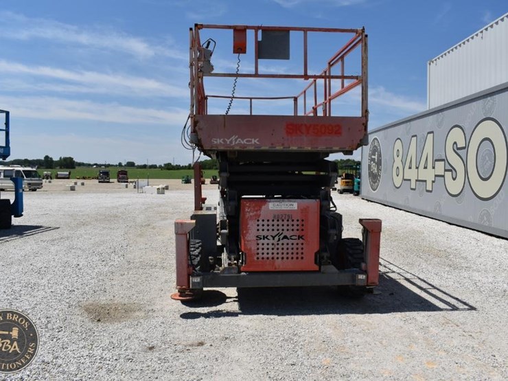 skyjack-sj9250rt-image-11