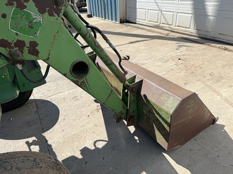john-deere-2640-image-6