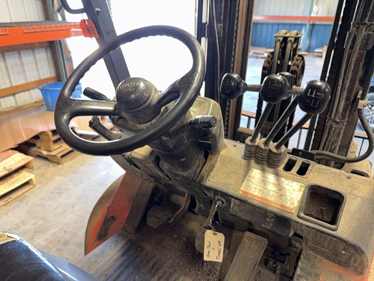 toyota-7fgu42-forklift-image-12