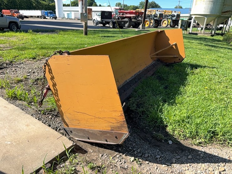 13’-front-blade-bucket-mount-image-5