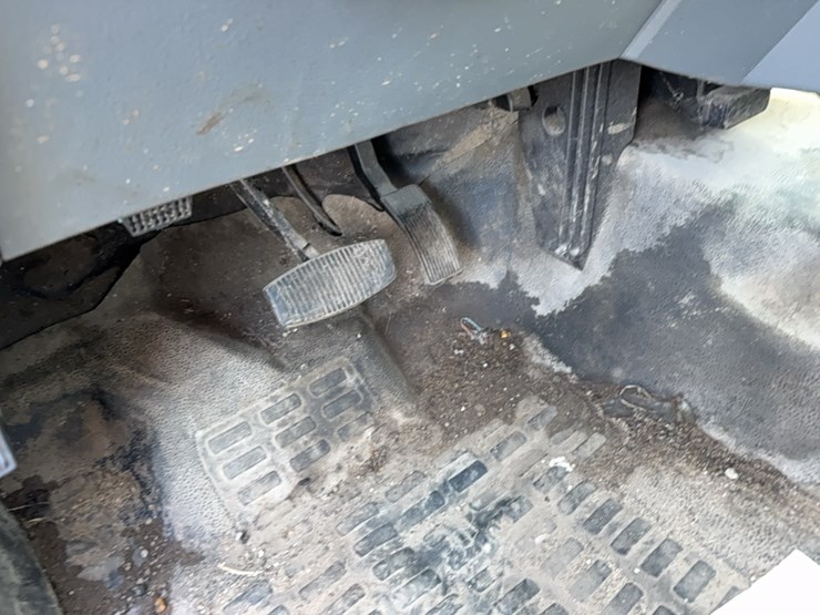 2016-ford-f350-image-27